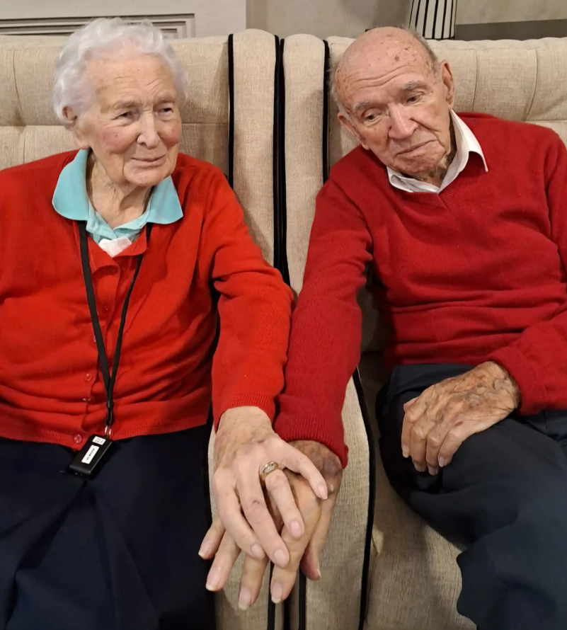 Счастливая пара, которая в браке уже 75 лет, раскрыла забавный секрет крепкой любви